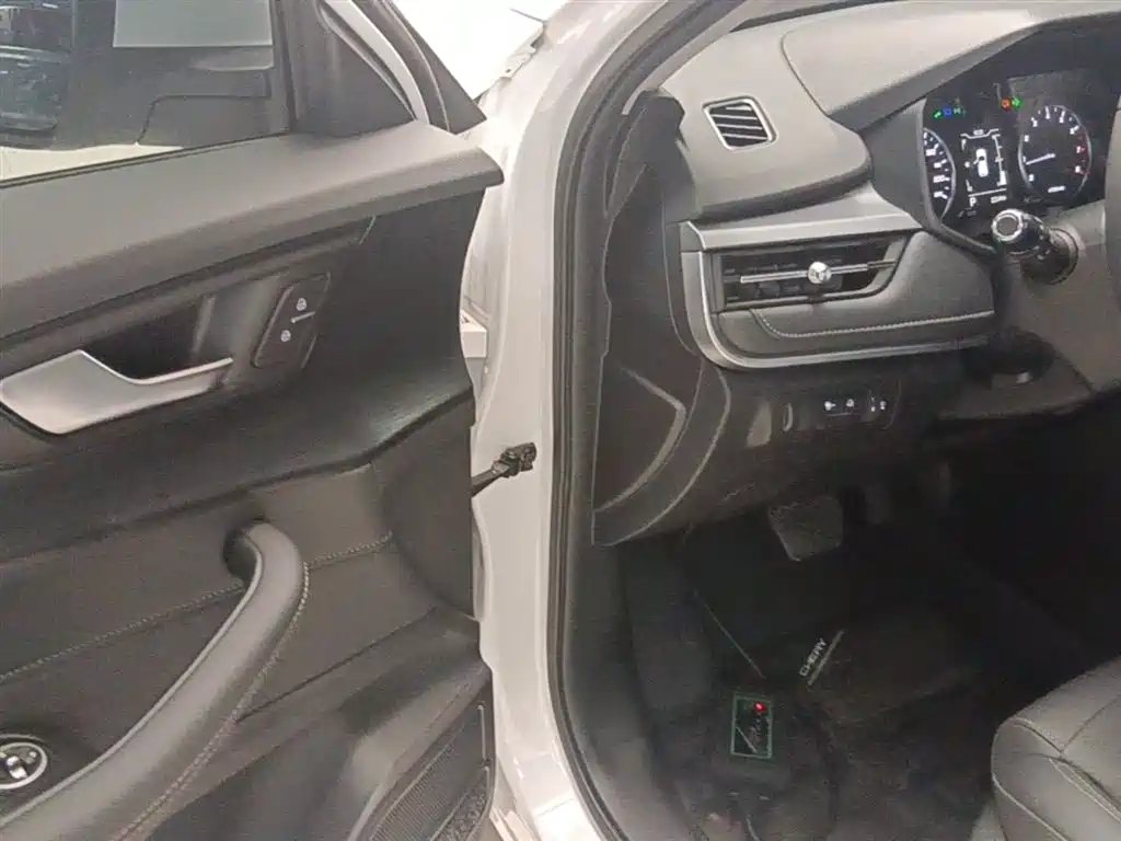 Chery Tiggo 5x 2026 — фото 16