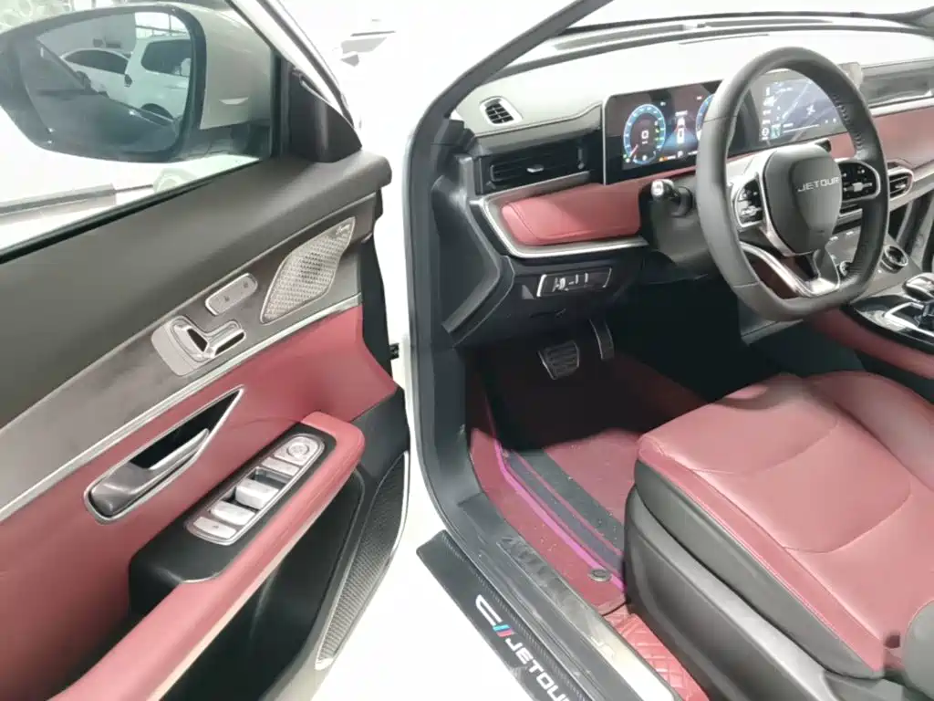 Jetour Jietu X70 PLUS 2023 — фото 16