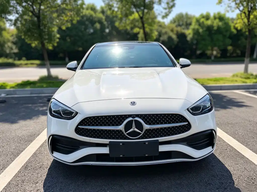 Mercedes-Benz C-Class 2024