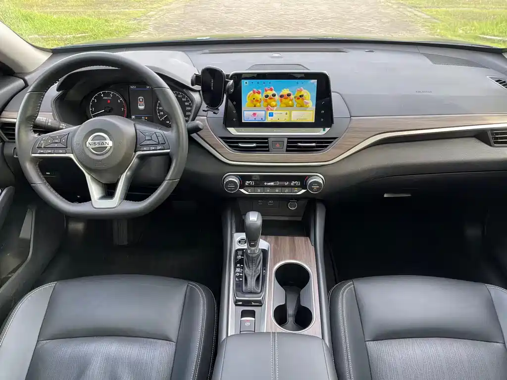 Nissan Teana 2022 — фото 17