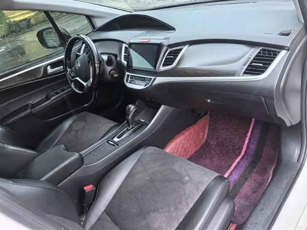 Honda Jade 2015 — фото 6