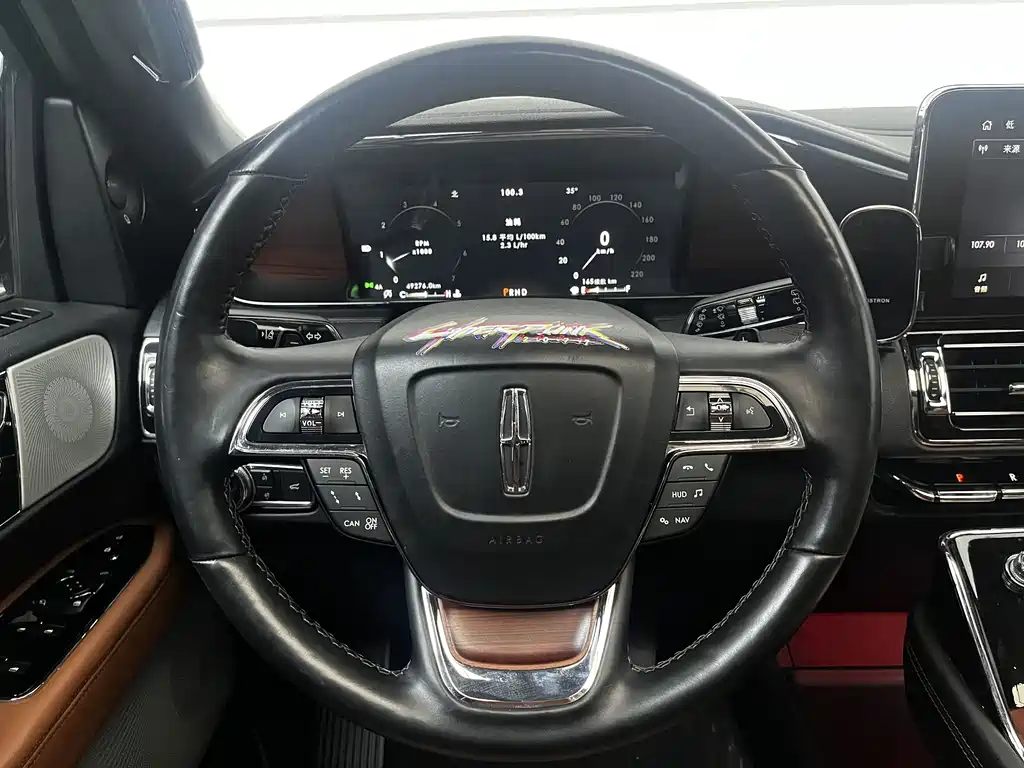 Lincoln Navigator 2023 — фото 18