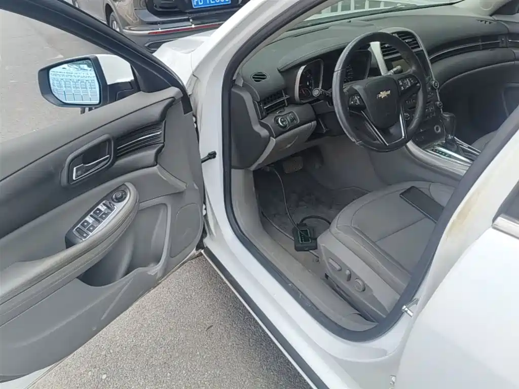 Chevrolet Malibu 2015 — фото 16