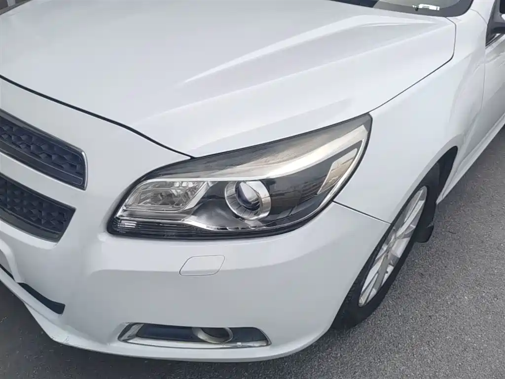 Chevrolet Malibu 2015 — фото 24