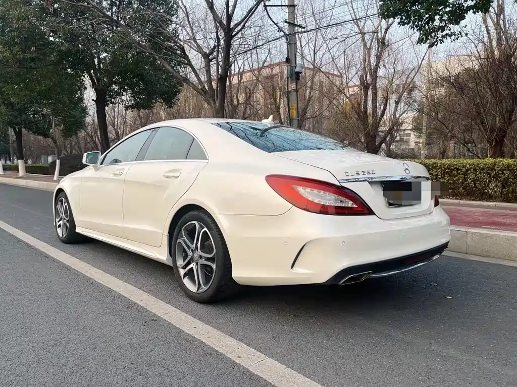 Mercedes-Benz CLS 2015 — фото 9