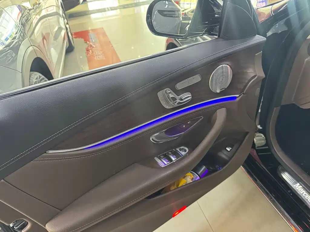 Mercedes-Benz E-Class 2023