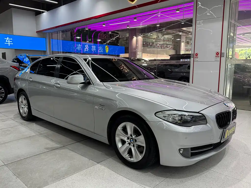 BMW 5 Series 2011