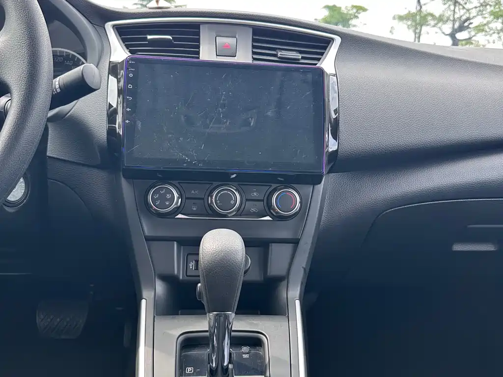 Nissan Sylphy 2019 — фото 6