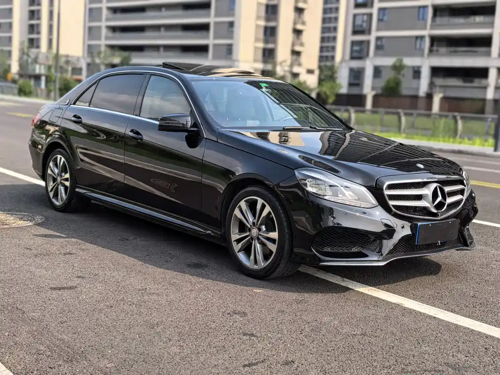 Mercedes-Benz E-Class 2015