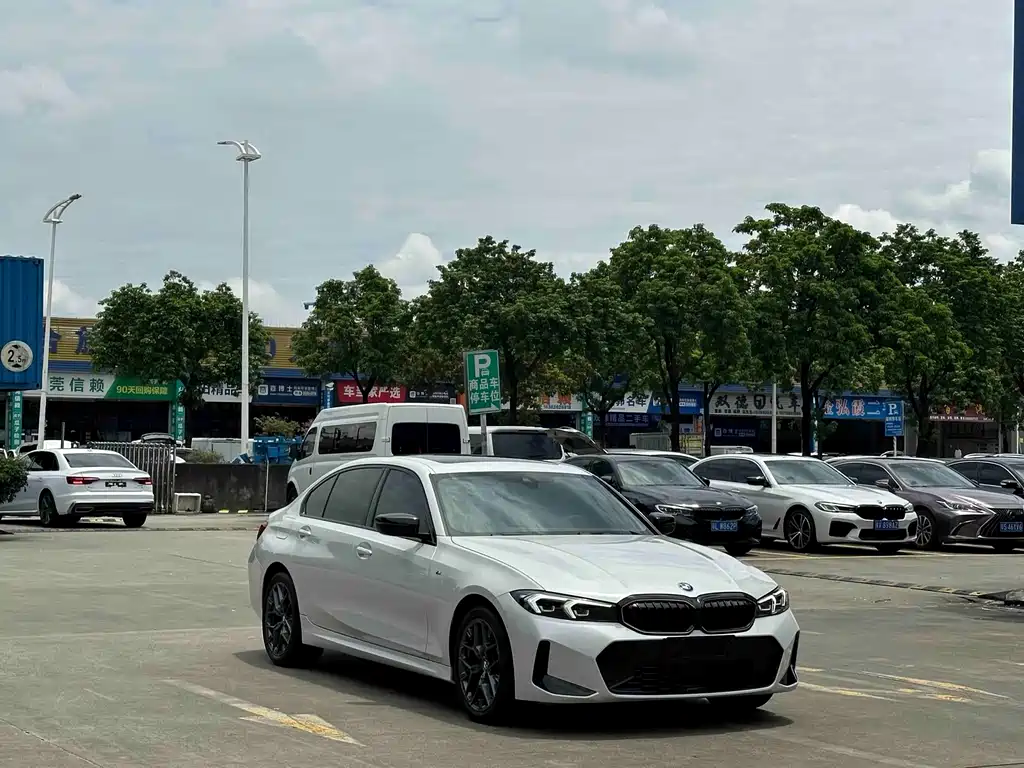 BMW 3 Series 2025