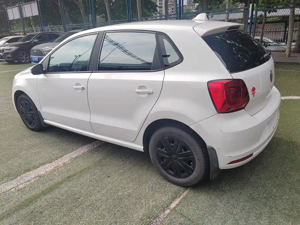 Volkswagen Polo 2015