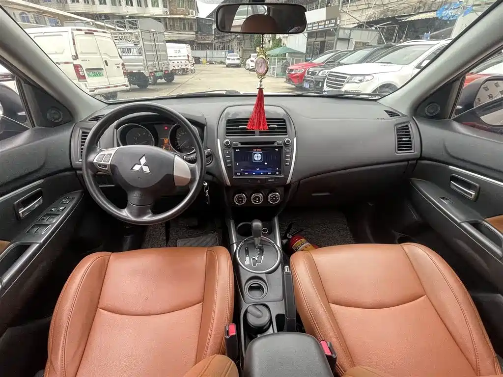 Mitsubishi ASX 2015 — фото 4