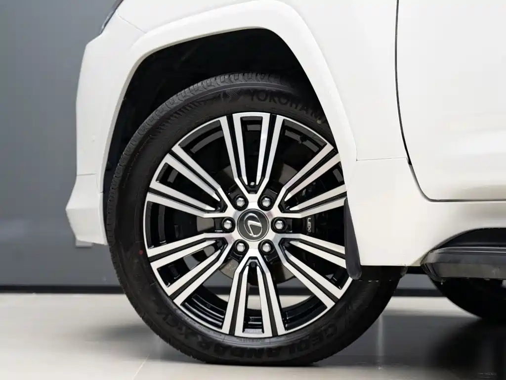 Lexus LX 2026 — фото 6