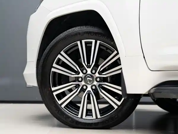 Lexus LX 2026