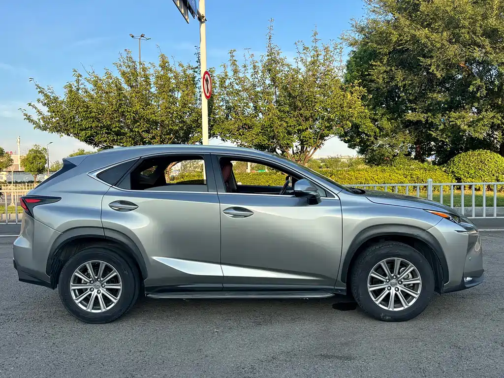 Lexus NX 2016 — фото 15