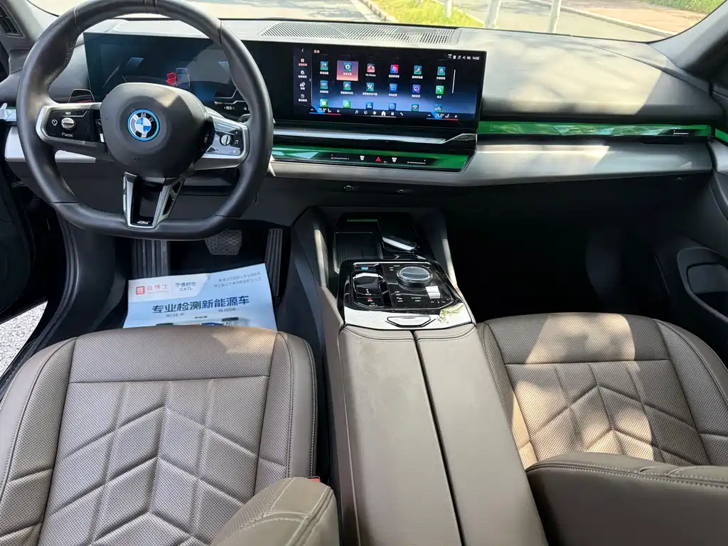 BMW i5 2024 — фото 7