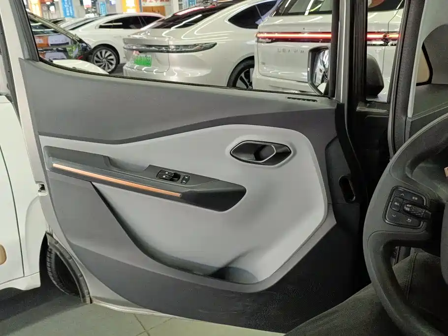 Baojun E200 2018