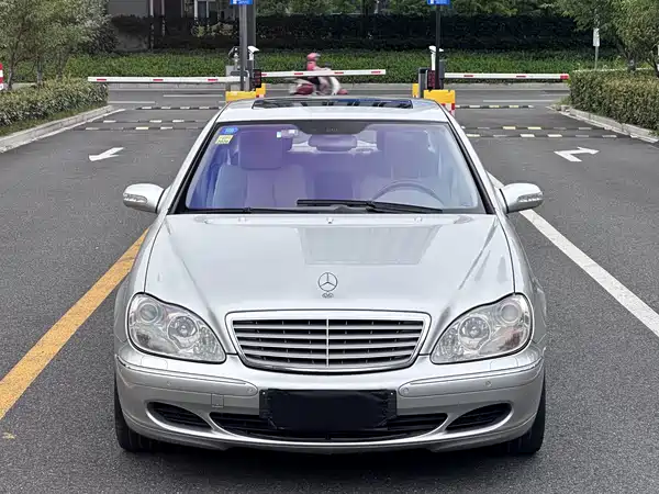 Mercedes-Benz S-Class 2005