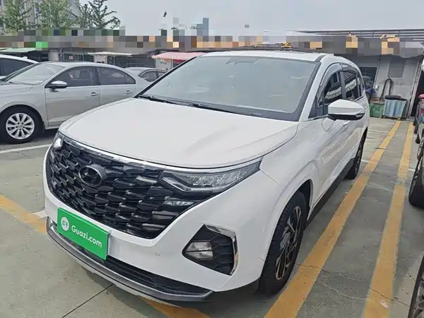 Hyundai Custin 2024