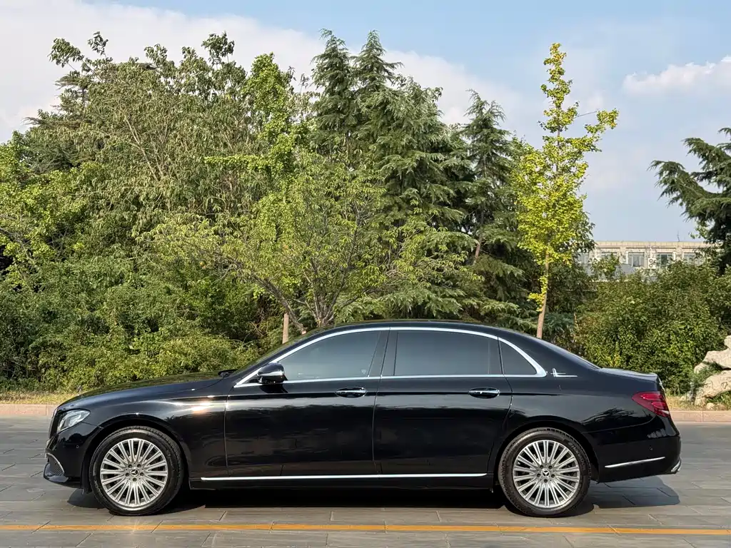 Mercedes-Benz E-Class 2020