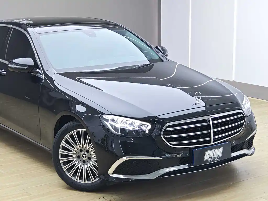 Mercedes-Benz E-Class 2022 — фото 7