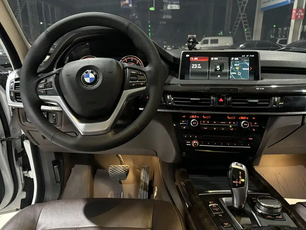 BMW X5 2018 — фото 13