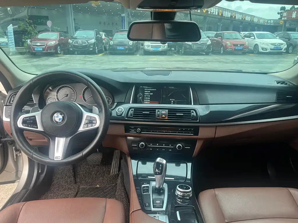 BMW 5 Series 2015 — фото 8