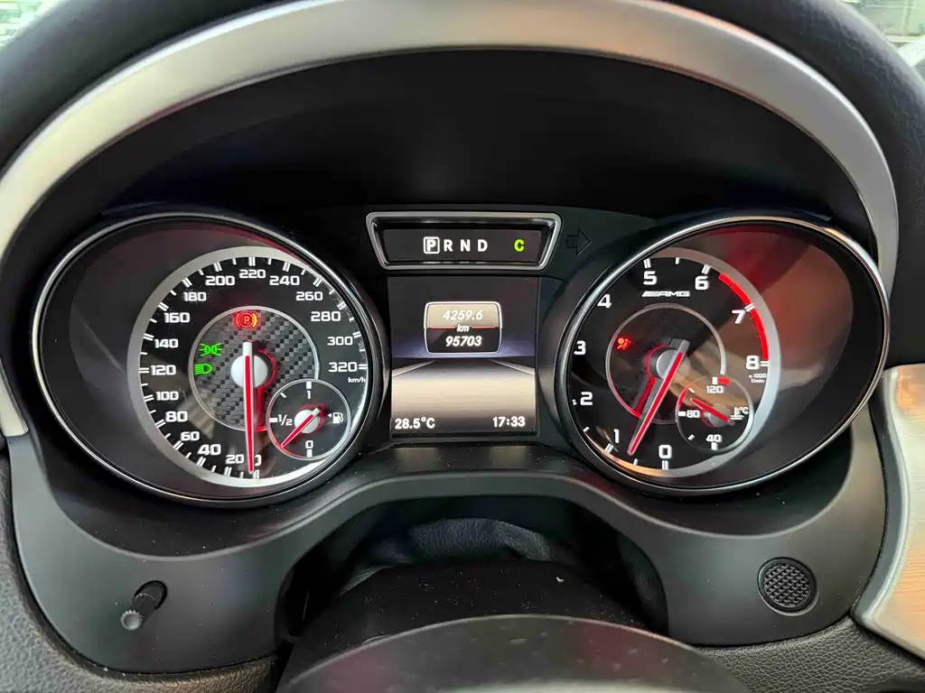 Mercedes-Benz Mercedes CLA AMG 2017 — фото 12