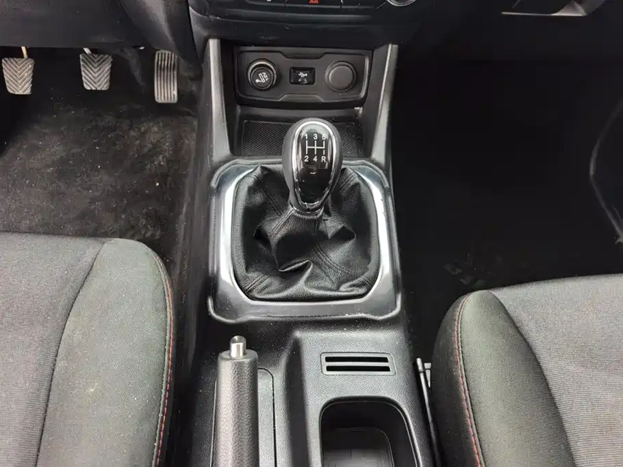 Changan Auchan X70A 2018 — фото 16