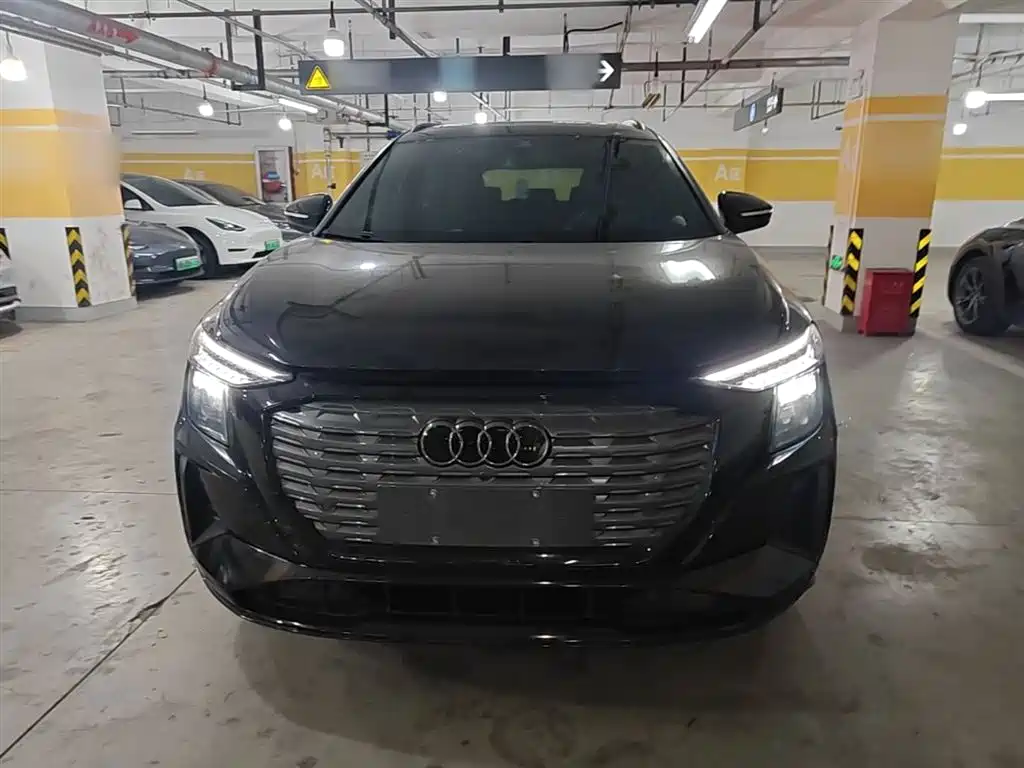 Audi Q5 e-tron 2023 — фото 3