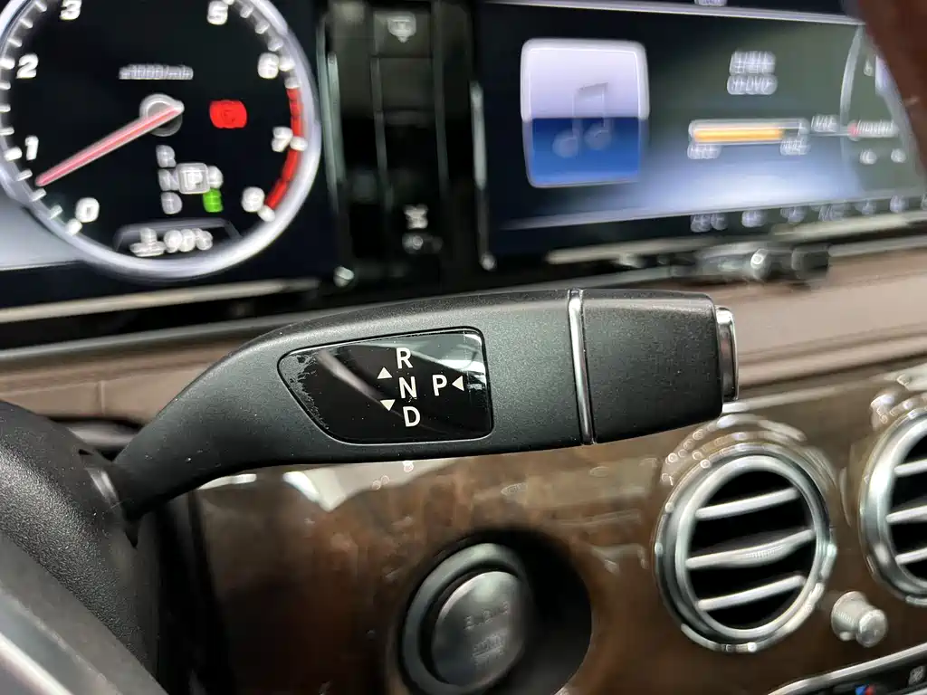 Mercedes-Benz S-Class 2017 — фото 26
