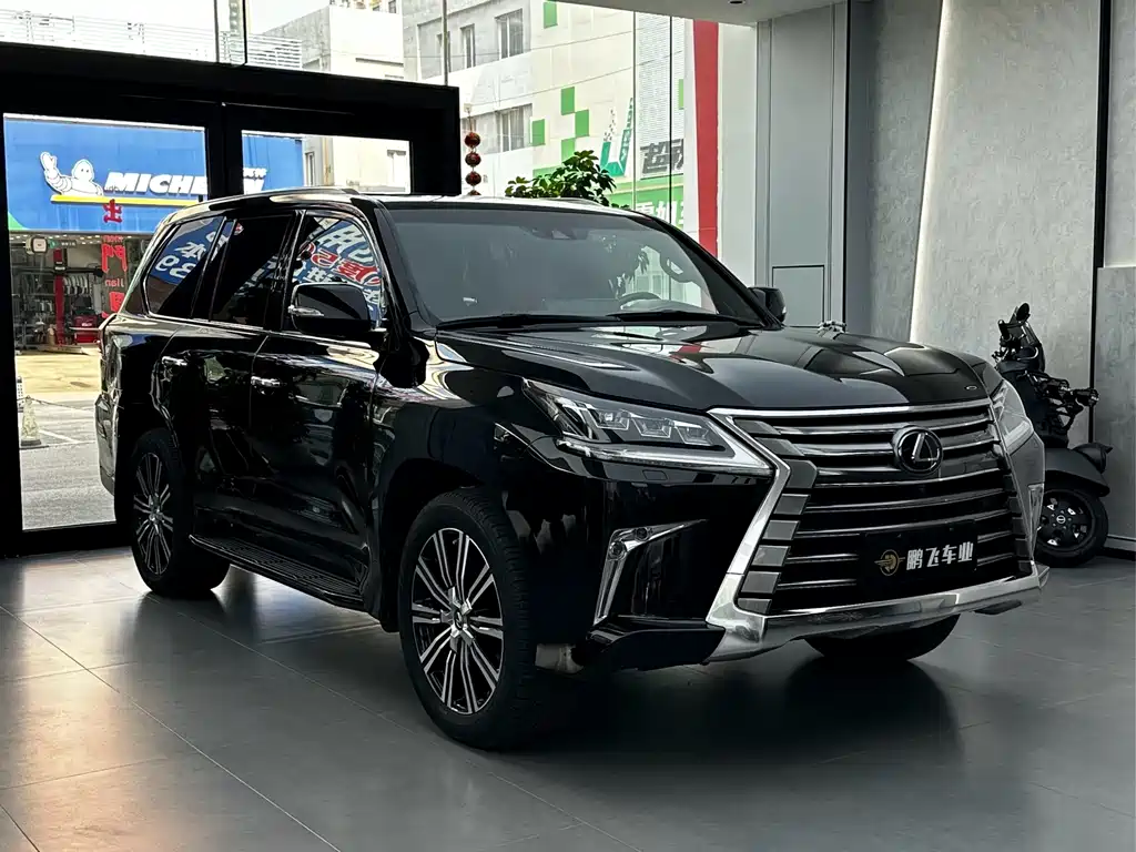 Lexus LX 2019 — фото 10