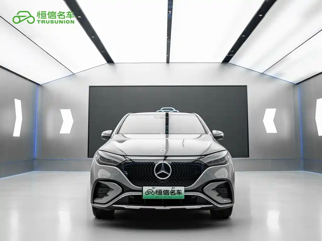 Mercedes-Benz EQE SUV 2023