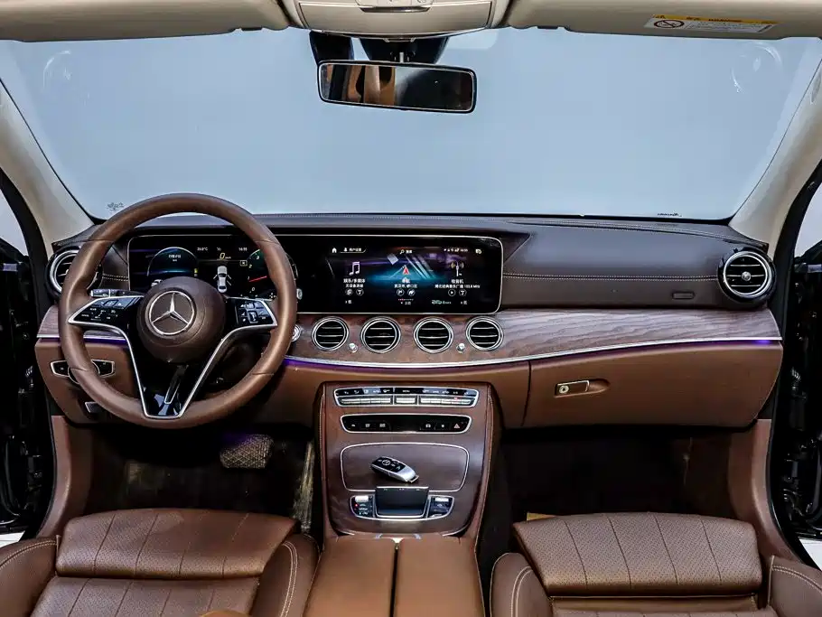 Mercedes-Benz E-Class 2022 — фото 27