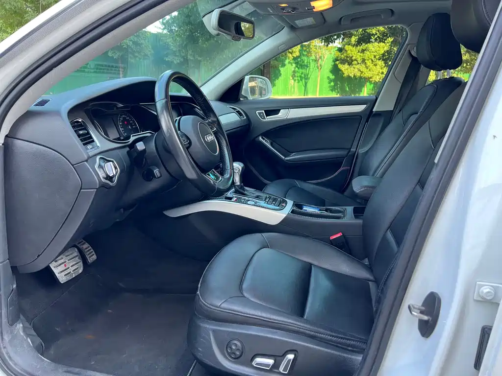 Audi A4L 2016