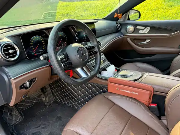 Mercedes-Benz E-Class 2023