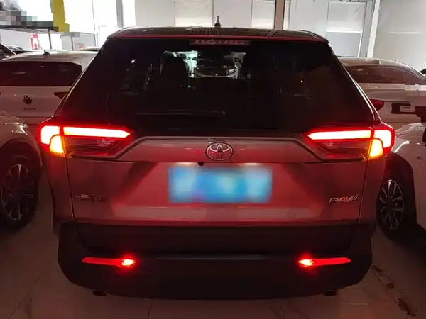 Toyota RAV4 2024