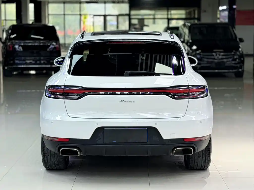 Porsche Macan 2021 — фото 12