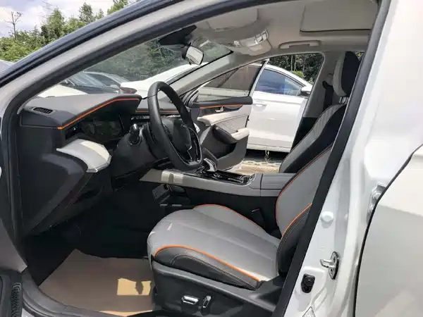 Dongfeng Yixuan MAX 2022