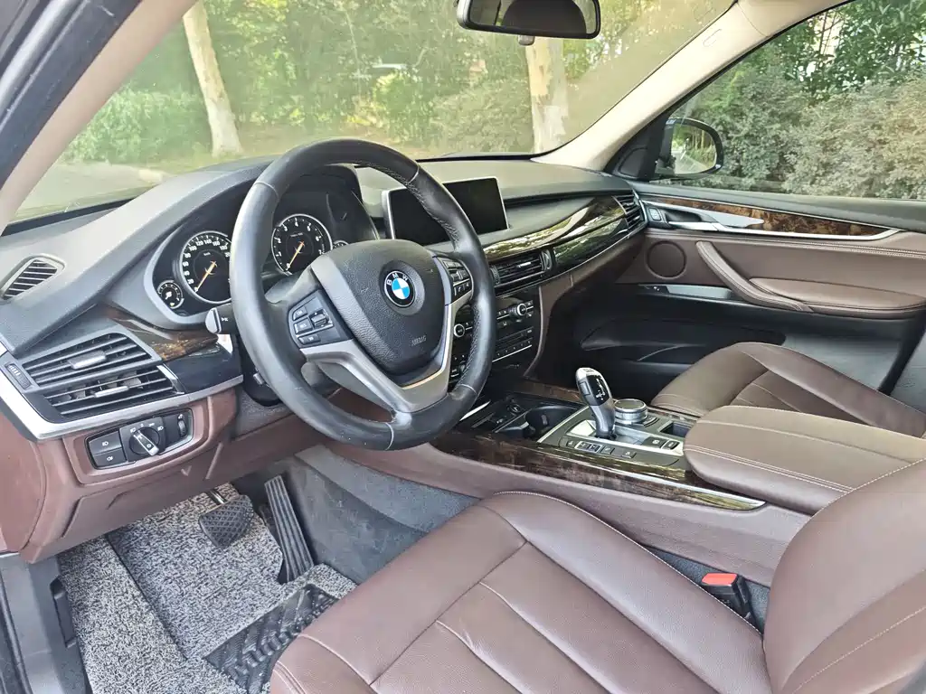 BMW X5 2017 — фото 11