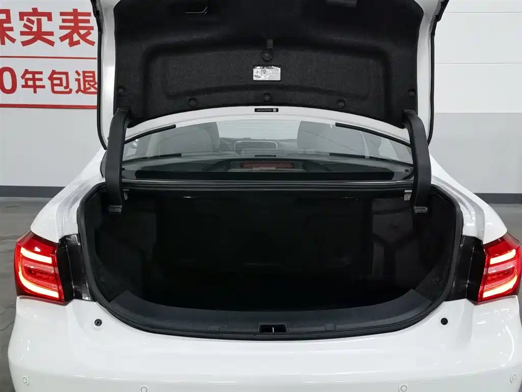BYD Qin NEV 2018 — фото 16