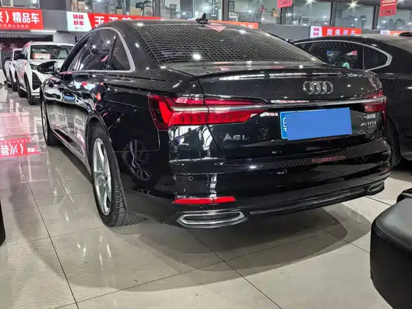 Audi A6L 2022