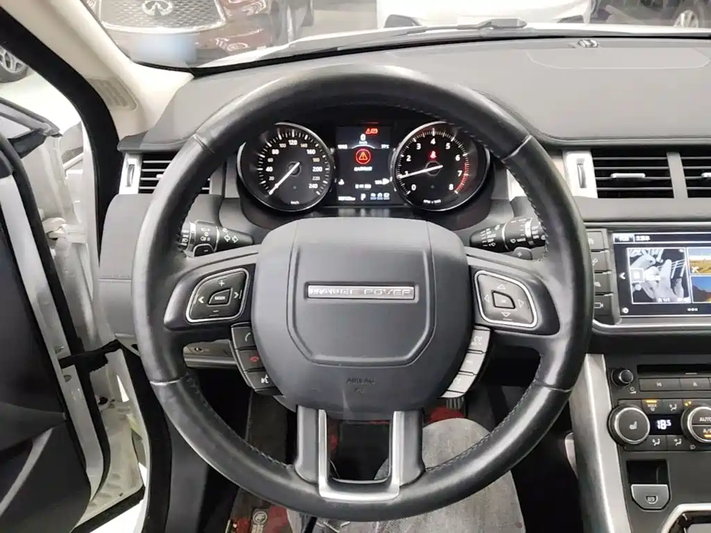 Land Rover Range Rover Evoque 2017 — фото 11