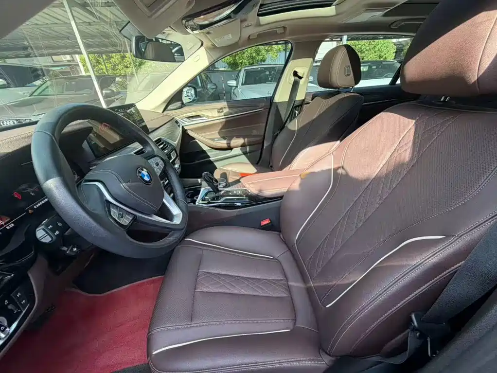 BMW 5 Series 2023