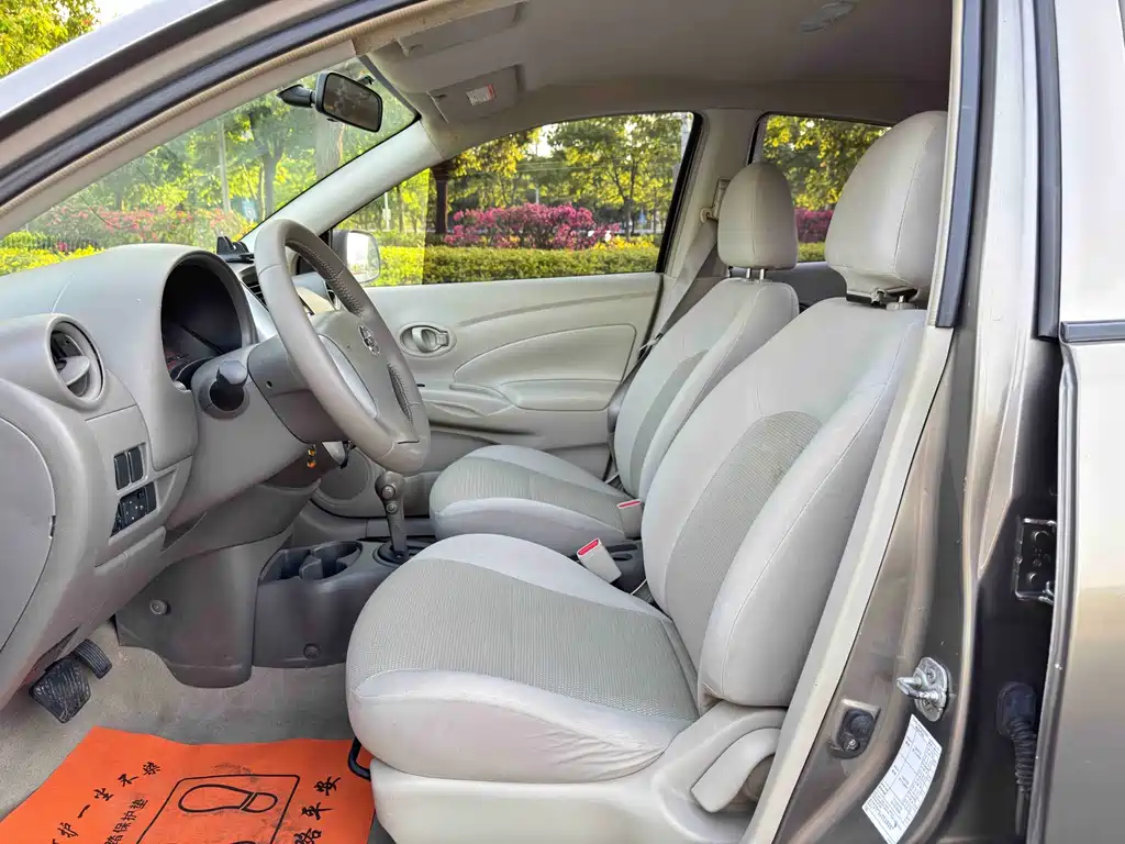 Nissan Sunny 2015 — фото 5