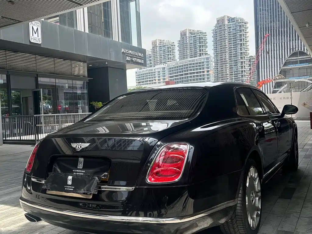 Bentley Mulsanne 2012 — фото 12