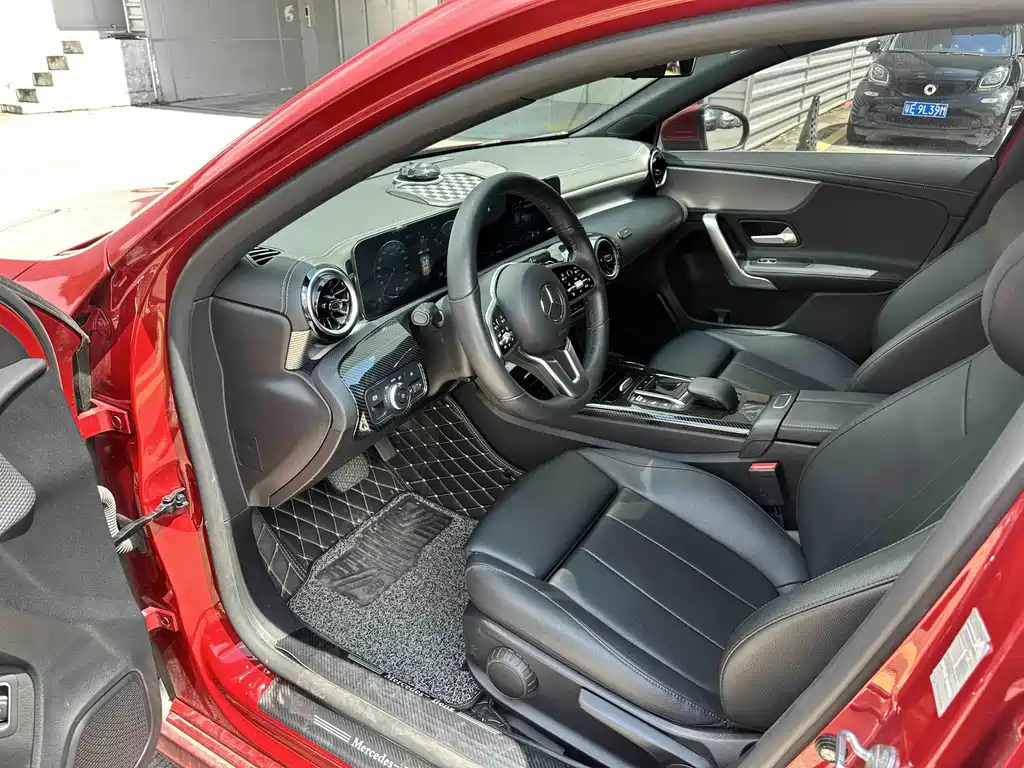 Mercedes-Benz A-Class 2021 — фото 10