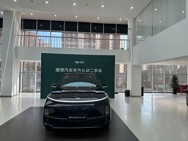 Li Auto L8 2024