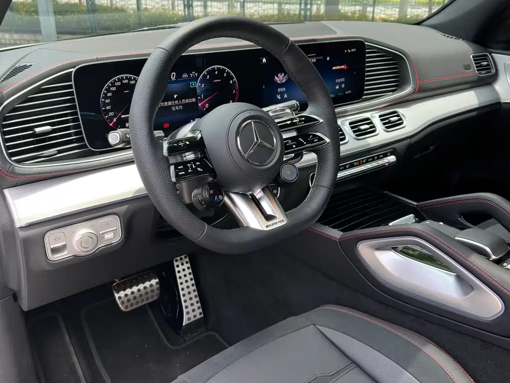 Mercedes-Benz GLE AMG 2026 — фото 9