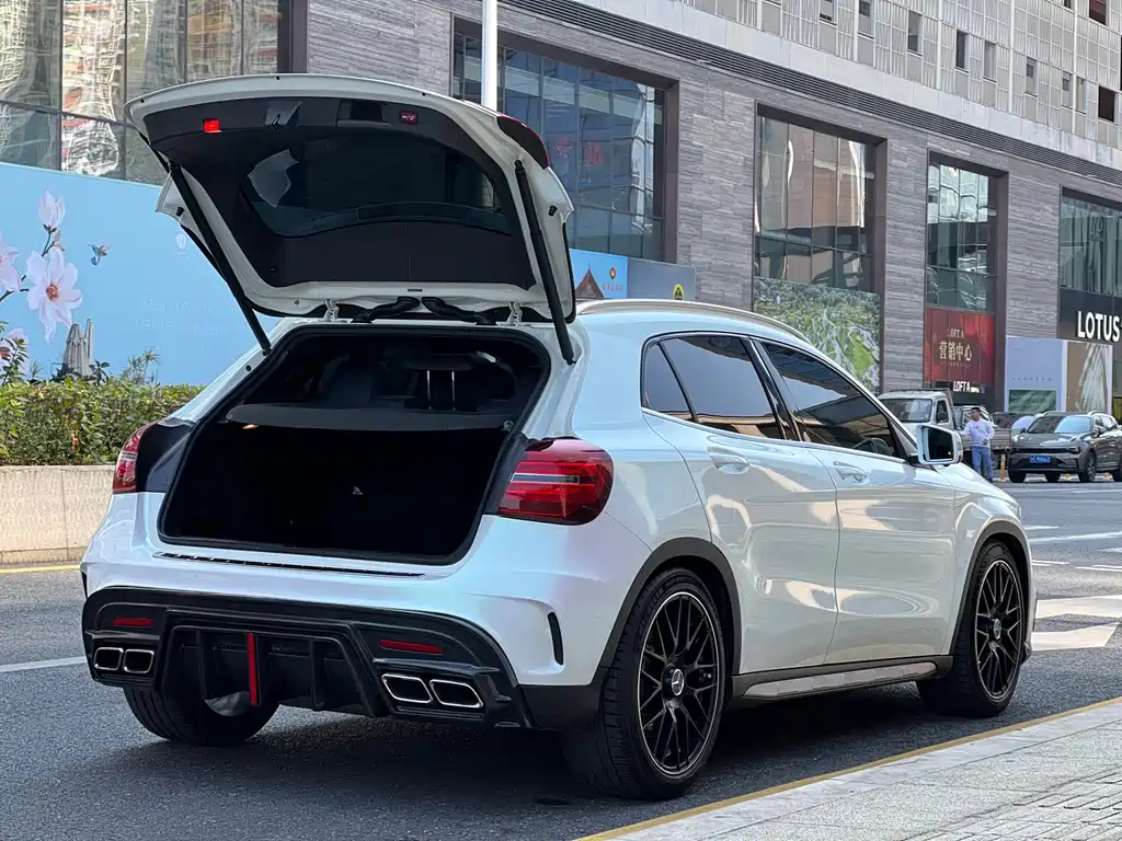 Mercedes-Benz GLA AMG 2016 — фото 23